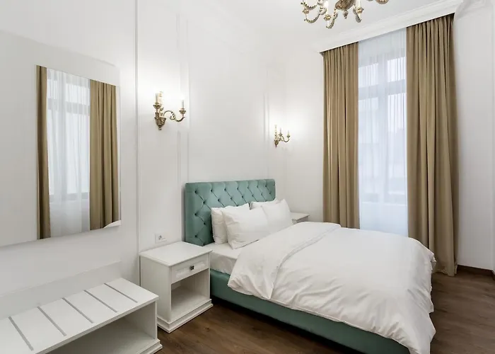 Lahovary Palace ホテル 4*