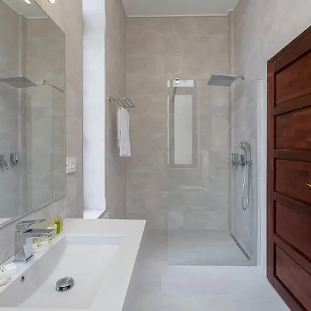 Lahovary Palace 3* Bucharest