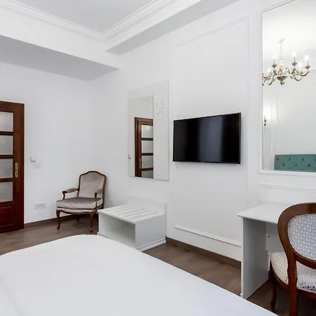 Lahovary Palace Hotel 4*