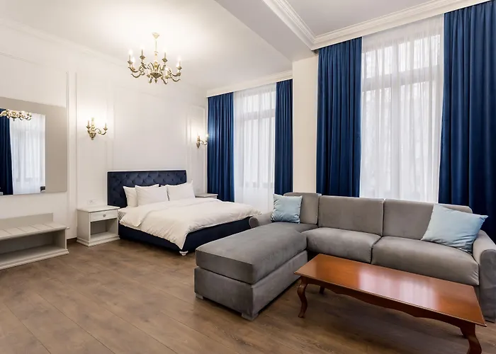 Lahovary Palace ホテル 4*