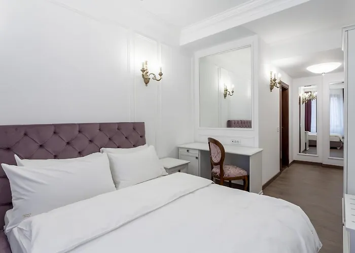 Lahovary Palace 4*
