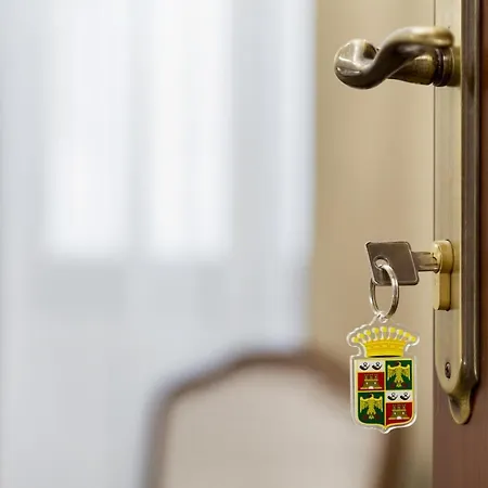 Hotel Lahovary Palace